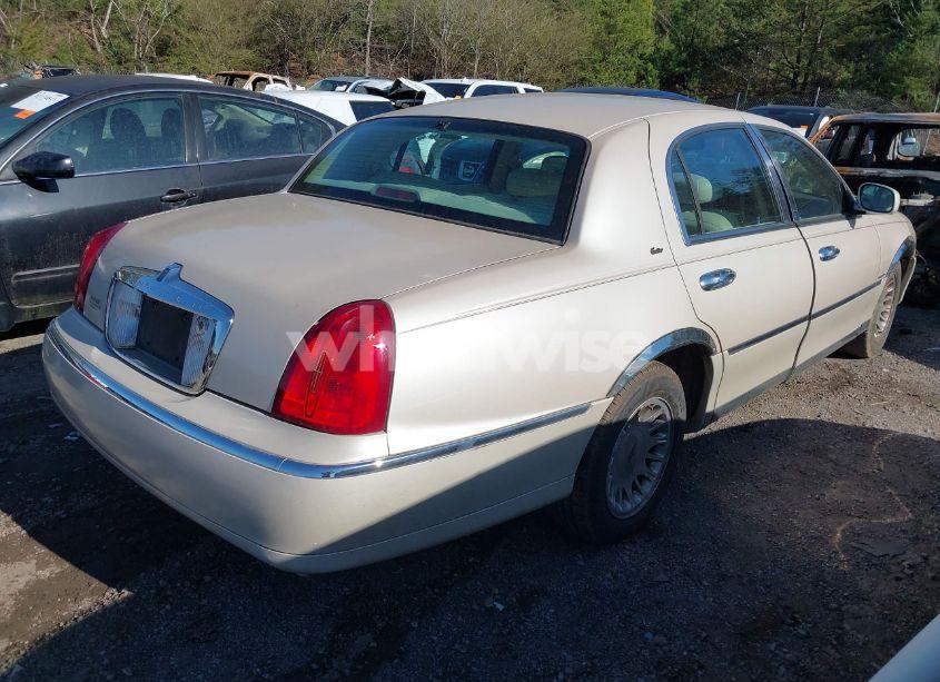 Photo 4 of 1999 Lincoln Town CAR CARTIER (VIN 1LNHM83W4XY714100)