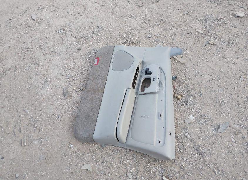 Photo 12 of 2000 Lincoln Town CAR CARTIER (VIN 1LNHM83W4YY863253)