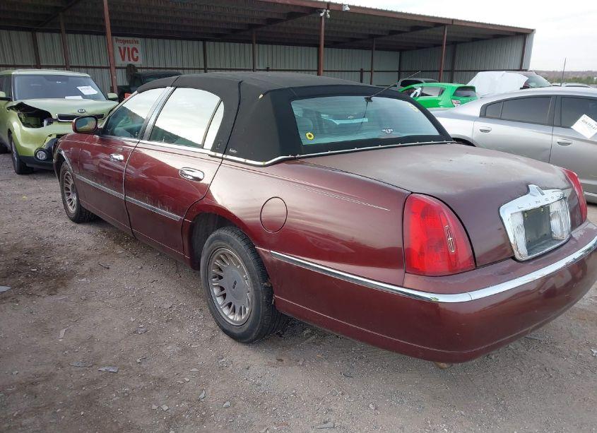 Photo 3 of 2000 Lincoln Town CAR CARTIER (VIN 1LNHM83W4YY863253)