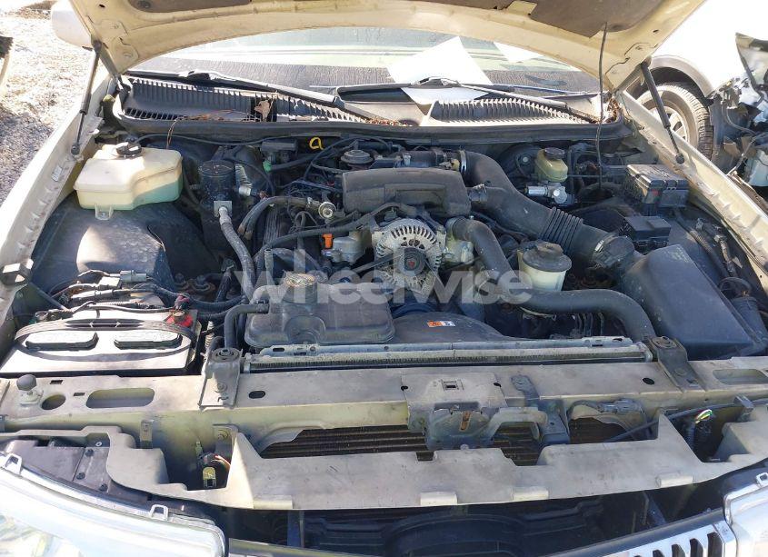 Photo 10 of 2000 Lincoln Town CAR CARTIER (VIN 1LNHM83W6YY884332)