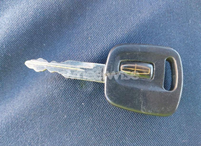 Photo 11 of 2000 Lincoln Town CAR CARTIER (VIN 1LNHM83W6YY884332)