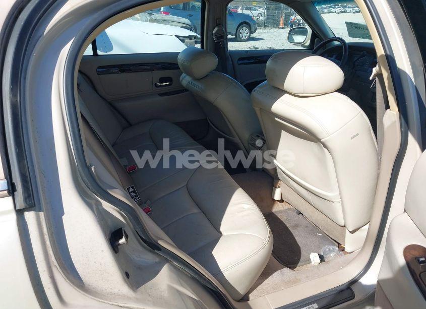 Photo 8 of 2000 Lincoln Town CAR CARTIER (VIN 1LNHM83W6YY884332)