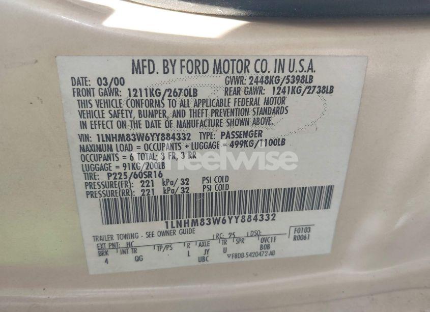 Photo 9 of 2000 Lincoln Town CAR CARTIER (VIN 1LNHM83W6YY884332)