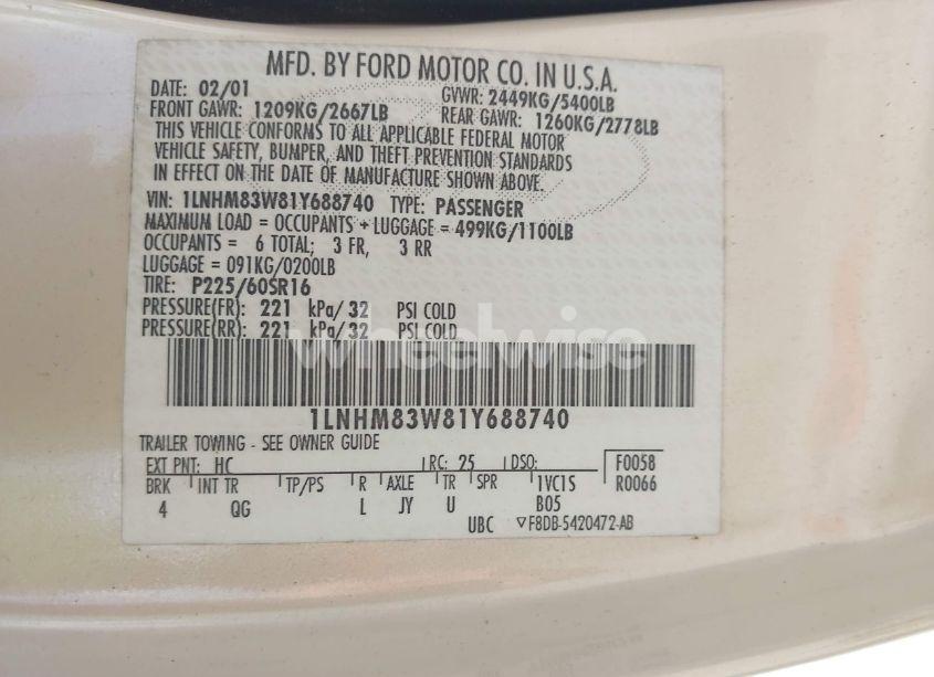 Photo 9 of 2001 Lincoln Town CAR CARTIER (VIN 1LNHM83W81Y688740)