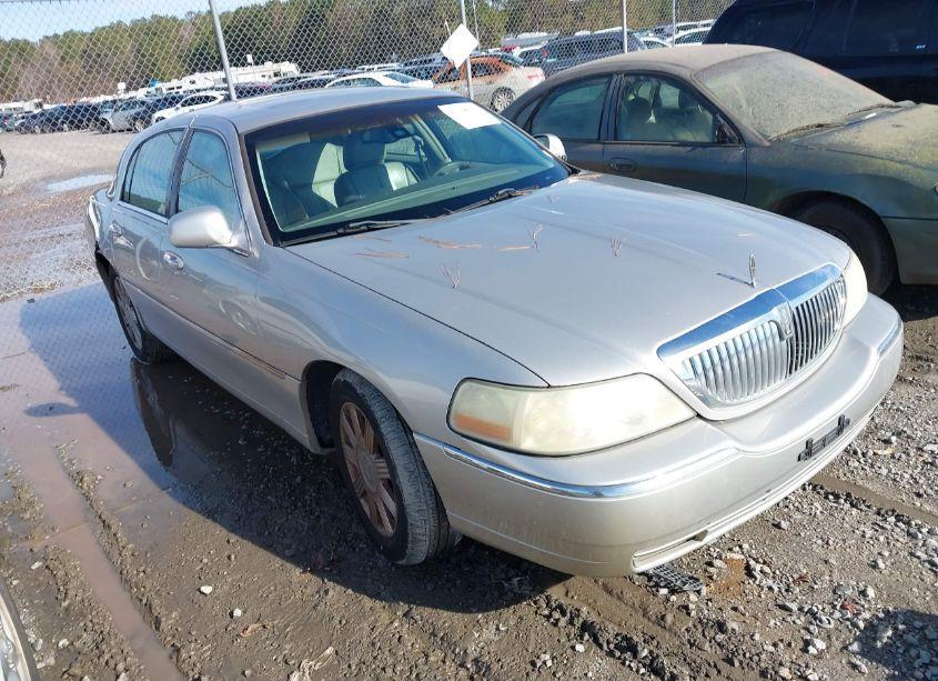 2003 Lincoln Town CAR CARTIER (VIN 1LNHM83W83Y609800) main photo