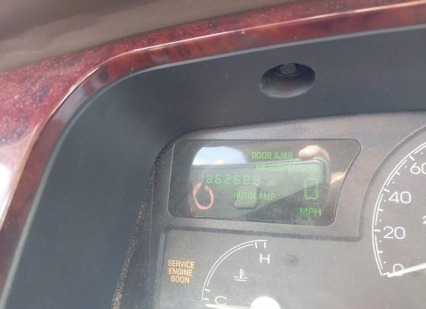 Photo 7 of 2003 Lincoln Town CAR CARTIER (VIN 1LNHM83W83Y609800)