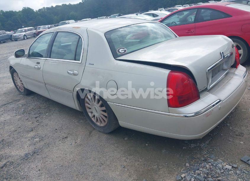 Photo 3 of 2004 Lincoln Town CAR ULTIMATE (VIN 1LNHM83W84Y664457)