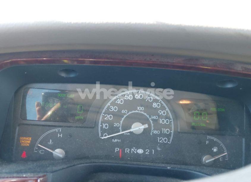 Photo 7 of 2004 Lincoln Town CAR ULTIMATE (VIN 1LNHM83W94Y651197)