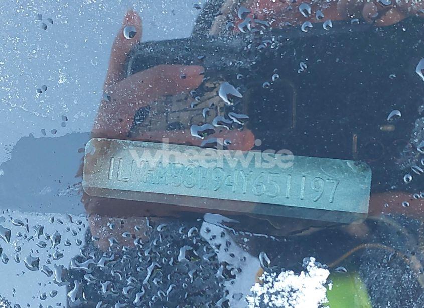 Photo 9 of 2004 Lincoln Town CAR ULTIMATE (VIN 1LNHM83W94Y651197)