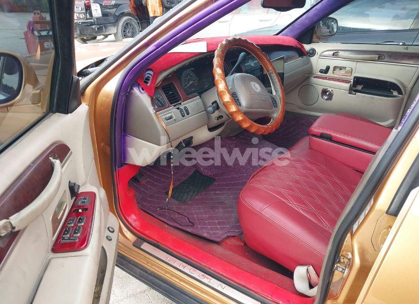 Photo 12 of 2003 Lincoln Town CAR CARTIER (VIN 1LNHM83WX3Y633077)