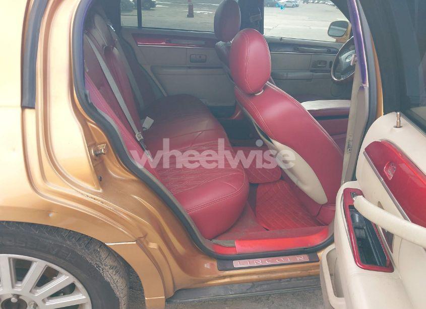 Photo 8 of 2003 Lincoln Town CAR CARTIER (VIN 1LNHM83WX3Y633077)