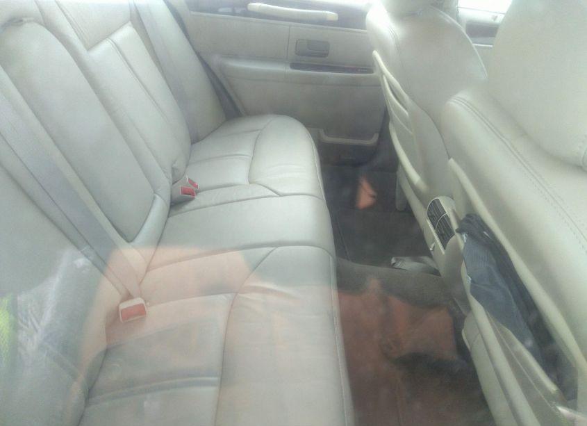 Photo 8 of 2004 Lincoln Town CAR ULTIMATE (VIN 1LNHM83WX4Y652021)
