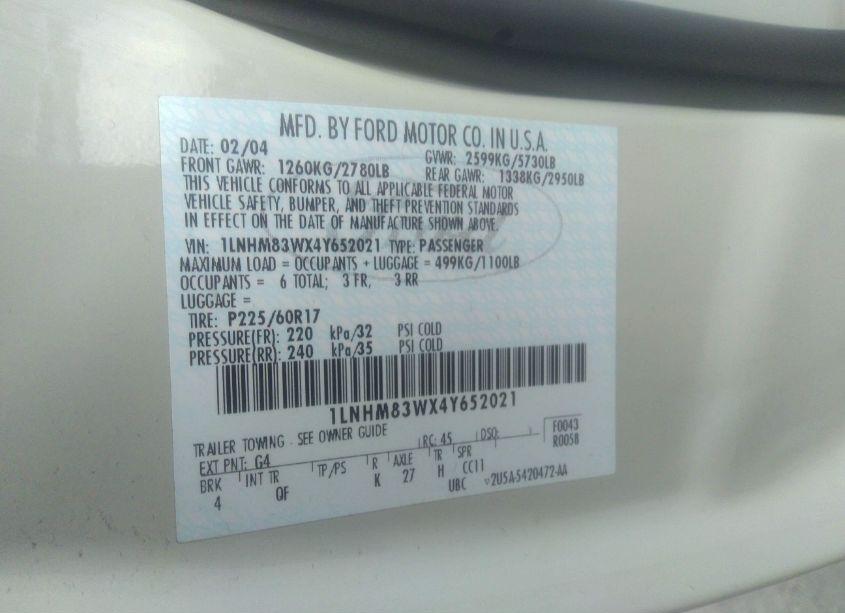 Photo 9 of 2004 Lincoln Town CAR ULTIMATE (VIN 1LNHM83WX4Y652021)