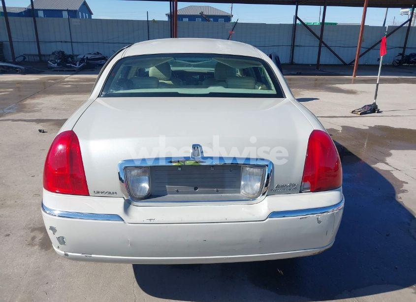 Photo 17 of 2006 Lincoln Town CAR SIGNATURE L (VIN 1LNHM85V26Y617478)