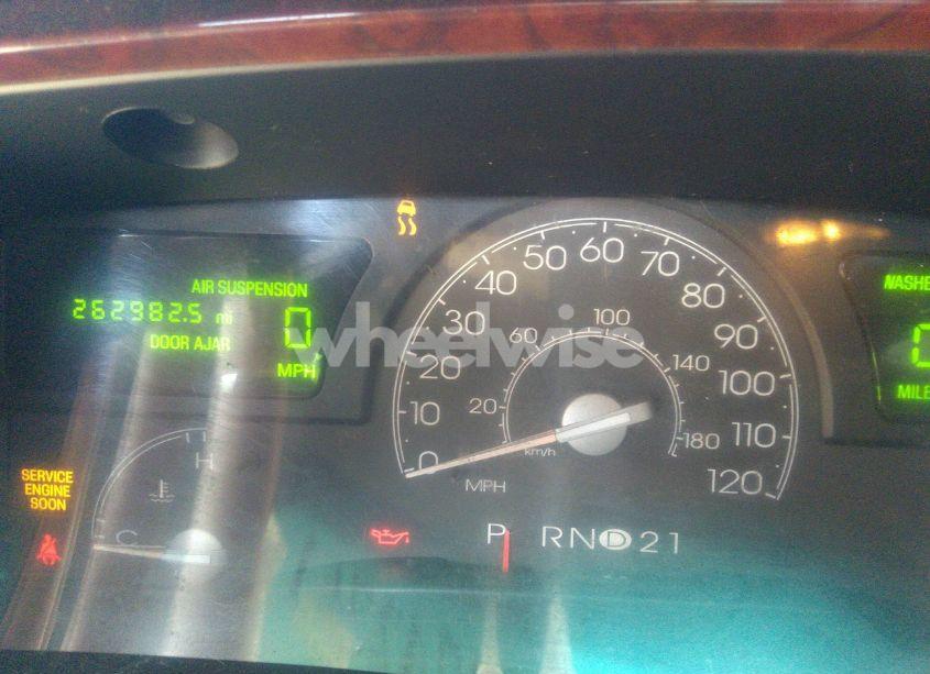 Photo 7 of 2005 Lincoln Town CAR SIGNATURE L (VIN 1LNHM85W75Y657272)