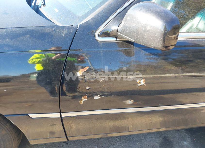 Photo 6 of 2005 Lincoln Town CAR SIGNATURE L (VIN 1LNHM85W75Y657305)