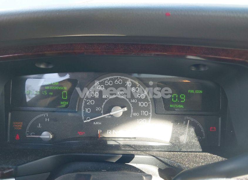 Photo 7 of 2003 Lincoln Town CAR CARTIER L (VIN 1LNHM85WX3Y606619)