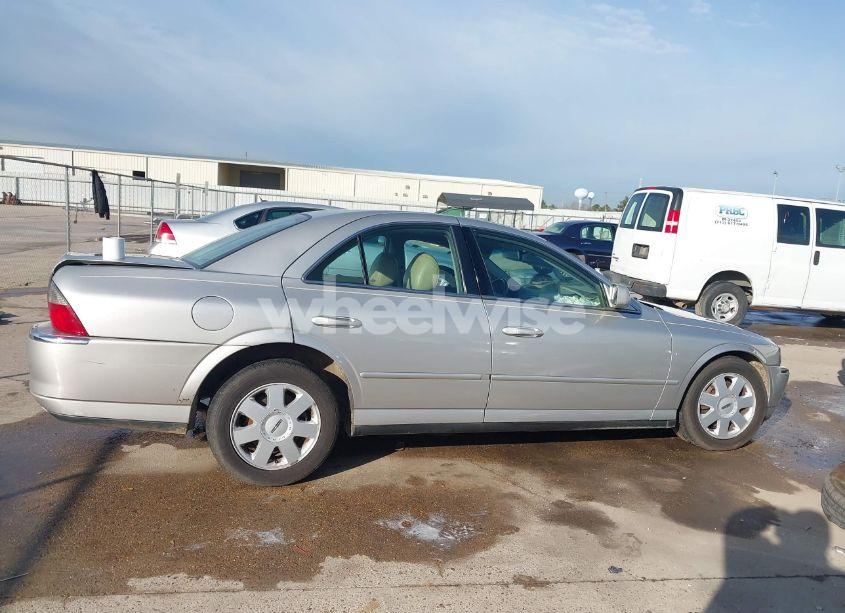 Photo 14 of 2005 Lincoln Ls V6 (VIN 1LNHM86S15Y612727)