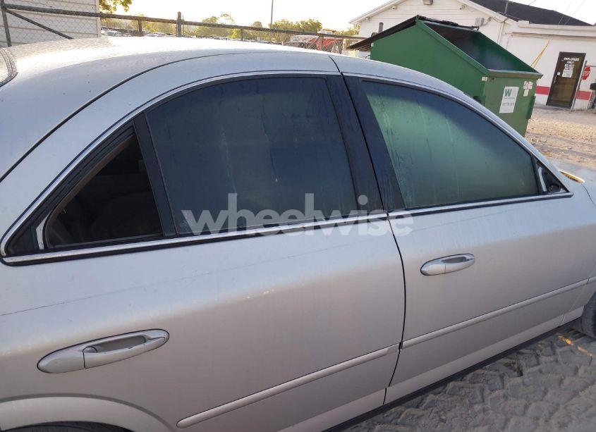 Photo 6 of 2004 Lincoln Ls V6 (VIN 1LNHM86S34Y642486)