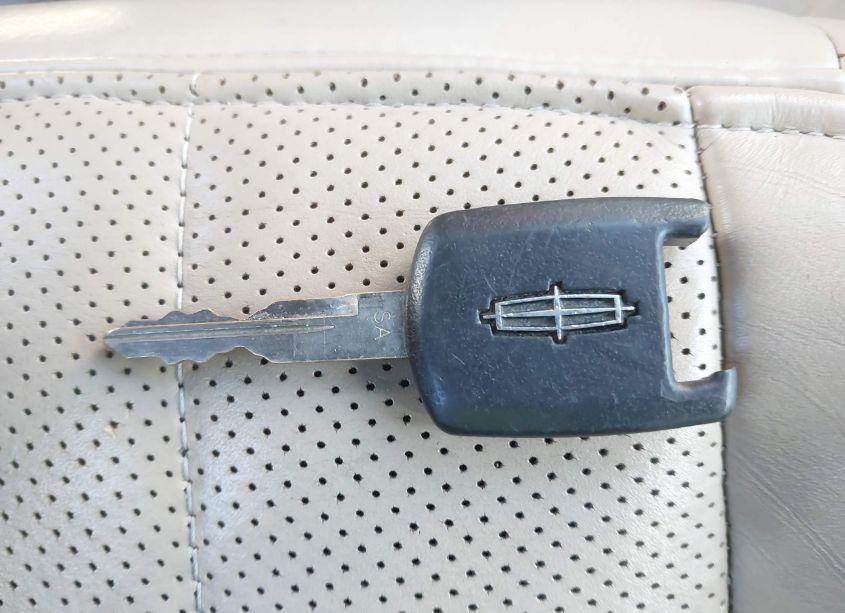 Photo 11 of 2005 Lincoln Ls V8 (VIN 1LNHM87AX5Y635655)