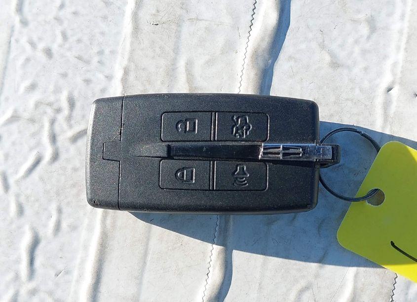 Photo 11 of 2009 Lincoln Mks (VIN 1LNHM93R09G623740)