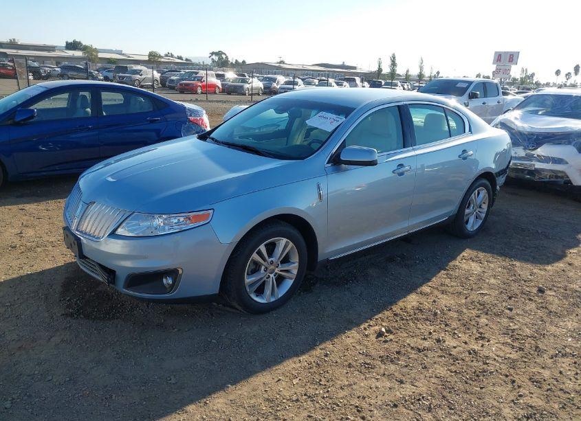Photo 2 of 2009 Lincoln Mks (VIN 1LNHM93R09G623740)