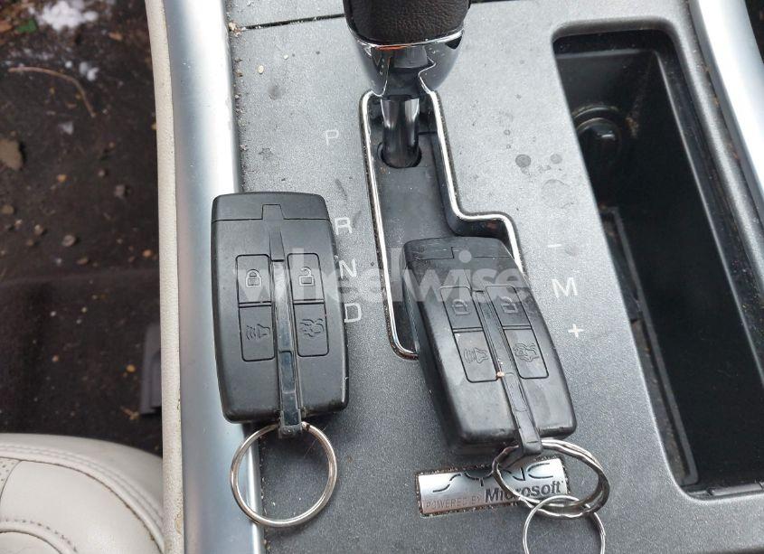 Photo 11 of 2009 Lincoln Mks (VIN 1LNHM93R29G608673)