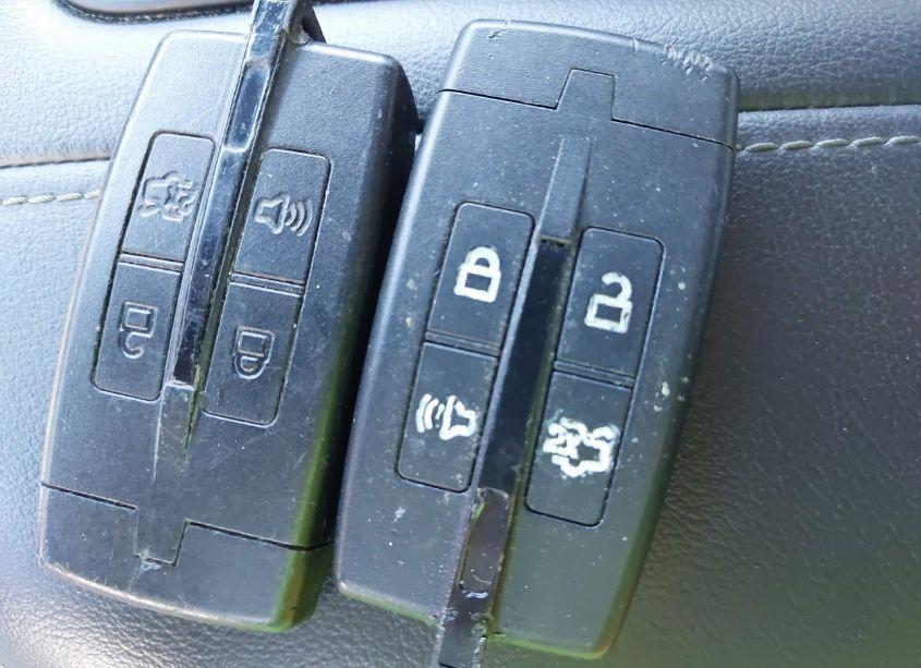 Photo 11 of 2009 Lincoln Mks N/A (VIN 1LNHM93R69G608465)