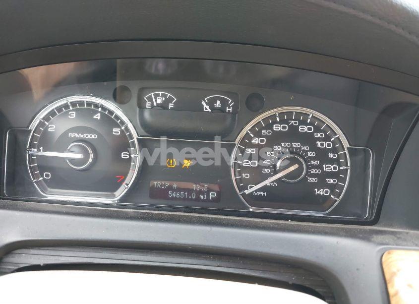 Photo 7 of 2009 Lincoln Mks N/A (VIN 1LNHM93R69G610717)