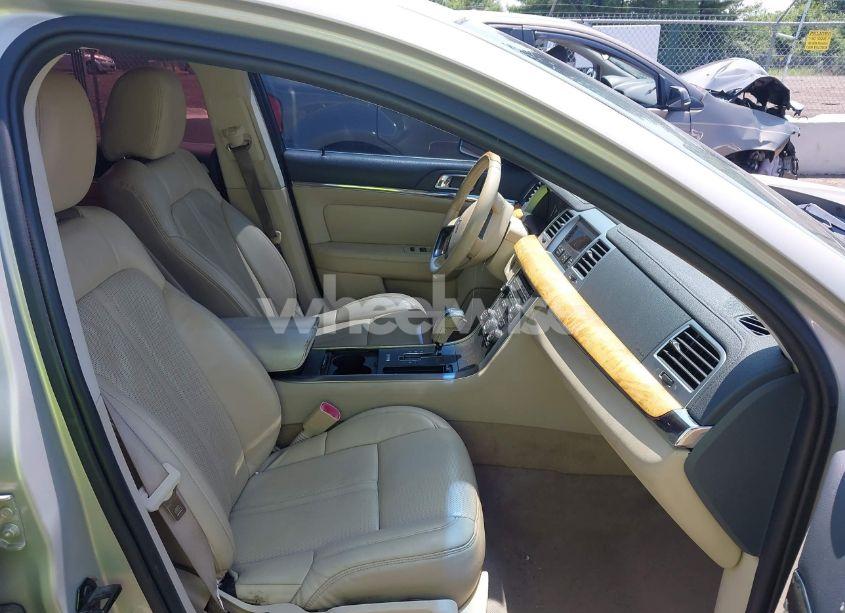 Photo 5 of 2009 Lincoln Mks N/A (VIN 1LNHM93R79G614310)