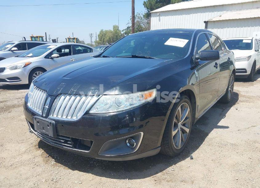Photo 2 of 2009 Lincoln Mks (VIN 1LNHM93RX9G634017)