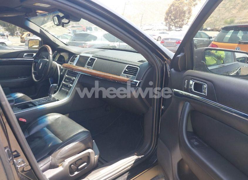 Photo 5 of 2009 Lincoln Mks (VIN 1LNHM93RX9G634017)