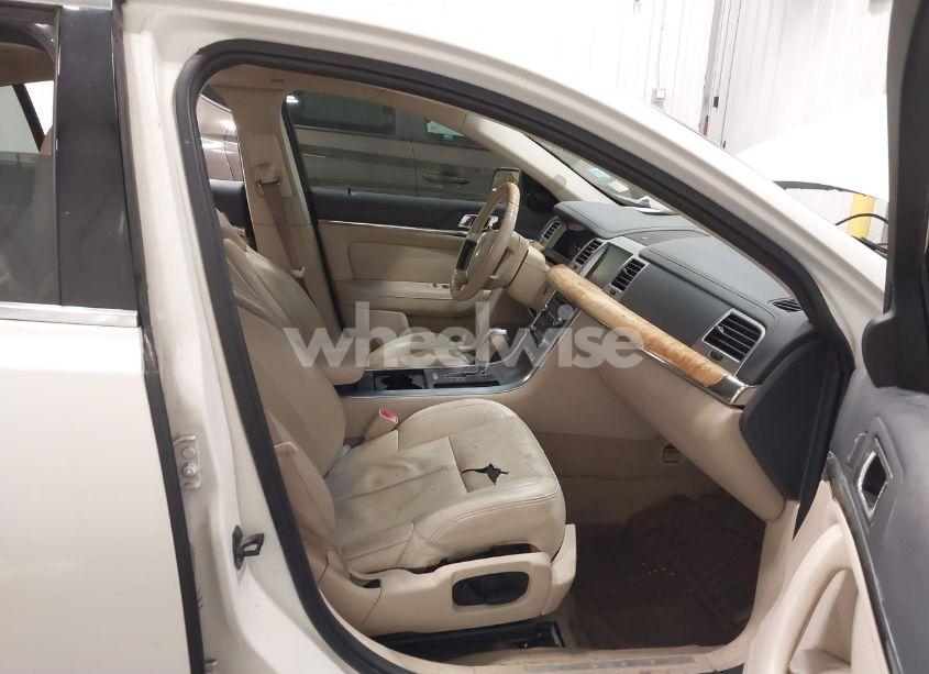 Photo 5 of 2009 Lincoln Mks N/A (VIN 1LNHM94R09G607455)