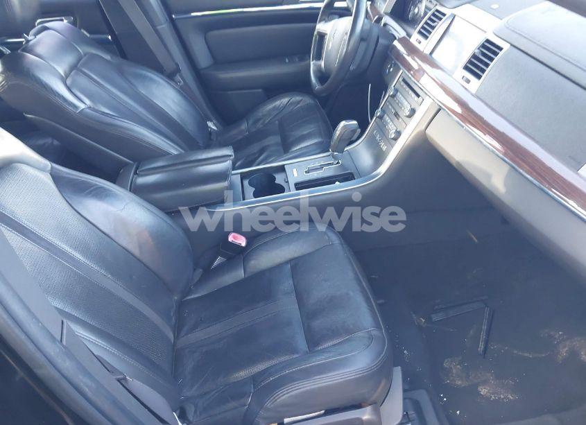 Photo 5 of 2009 Lincoln Mks (VIN 1LNHM94R49G623030)