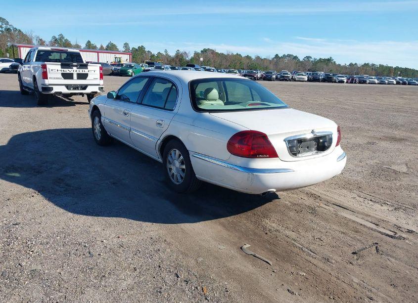 Photo 3 of 2002 Lincoln Continental (VIN 1LNHM97V02Y646300)
