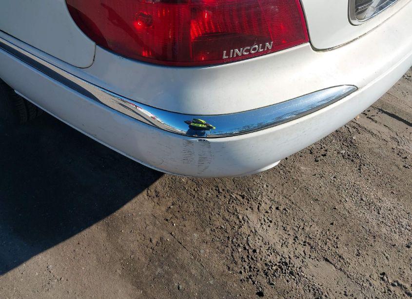 Photo 6 of 2002 Lincoln Continental (VIN 1LNHM97V02Y646300)