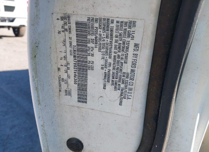 Photo 9 of 2002 Lincoln Continental (VIN 1LNHM97V02Y646300)