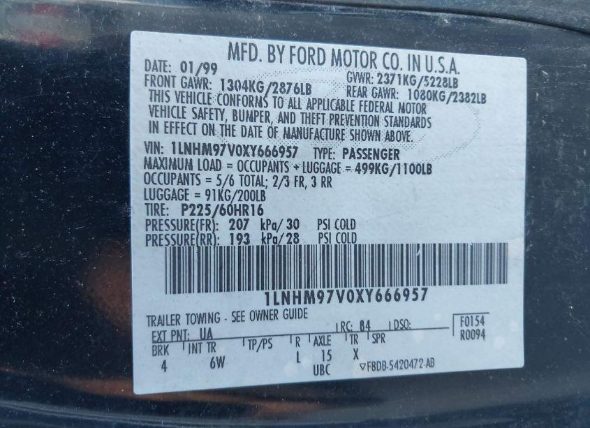 Photo 9 of 1999 Lincoln Continental (VIN 1LNHM97V0XY666957)