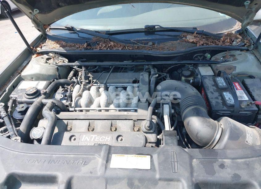 Photo 10 of 2000 Lincoln Continental (VIN 1LNHM97V0YY840446)