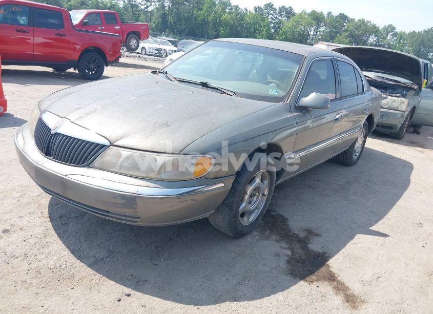 Photo 2 of 2000 Lincoln Continental (VIN 1LNHM97V0YY840446)