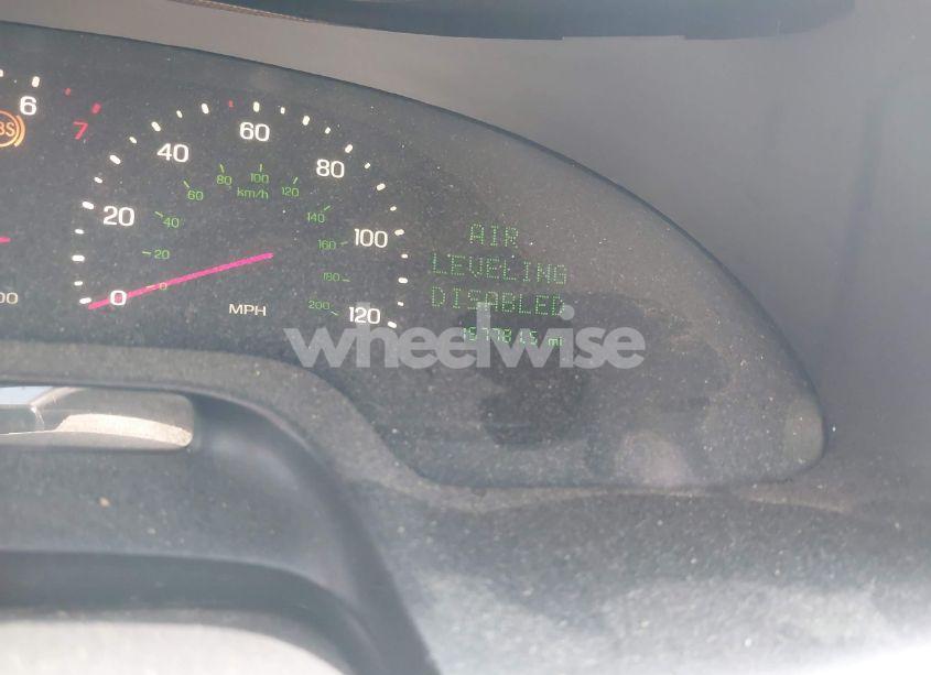 Photo 7 of 2000 Lincoln Continental (VIN 1LNHM97V0YY840446)