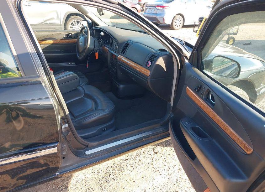 Photo 5 of 2000 Lincoln Continental (VIN 1LNHM97V1YY844621)