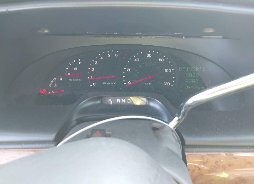 Photo 7 of 2000 Lincoln Continental (VIN 1LNHM97V1YY844621)