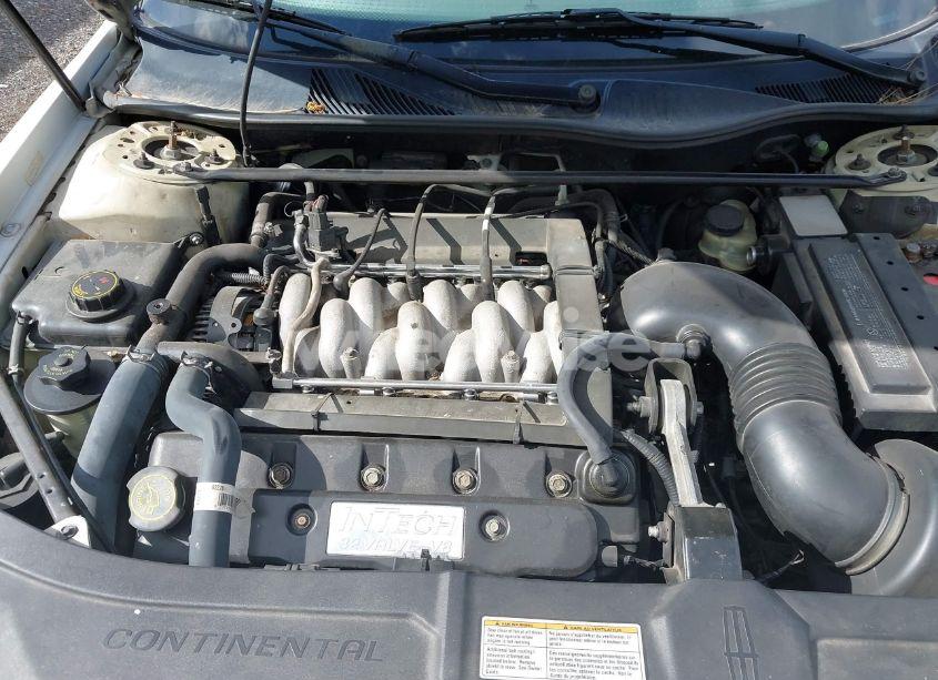 Photo 10 of 1999 Lincoln Continental (VIN 1LNHM97V2XY708917)