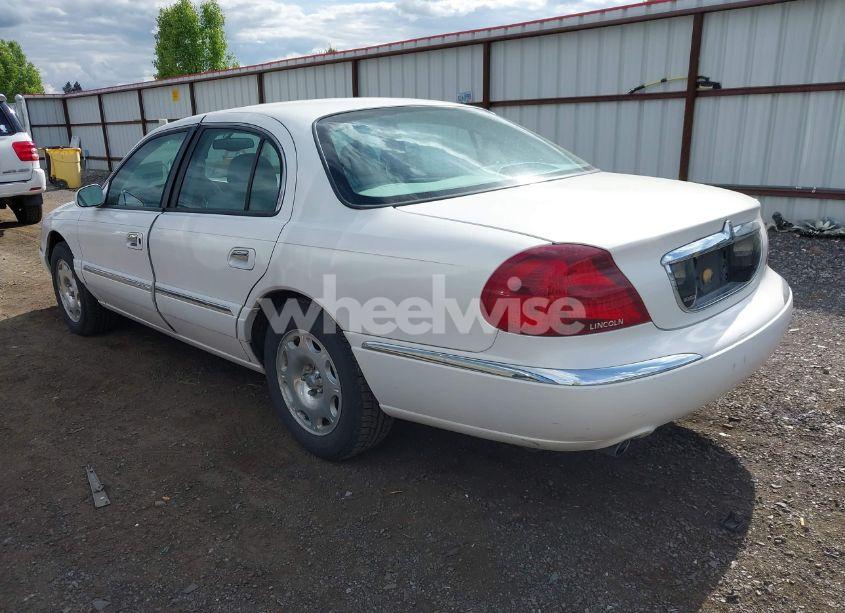 Photo 3 of 1999 Lincoln Continental (VIN 1LNHM97V2XY708917)