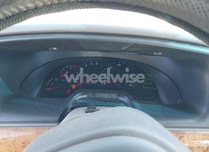 Photo 7 of 2000 Lincoln Continental (VIN 1LNHM97V2YY767189)