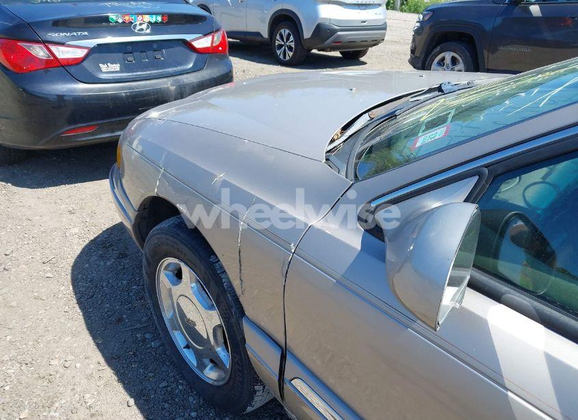 Photo 6 of 2001 Lincoln Continental (VIN 1LNHM97V31Y638576)