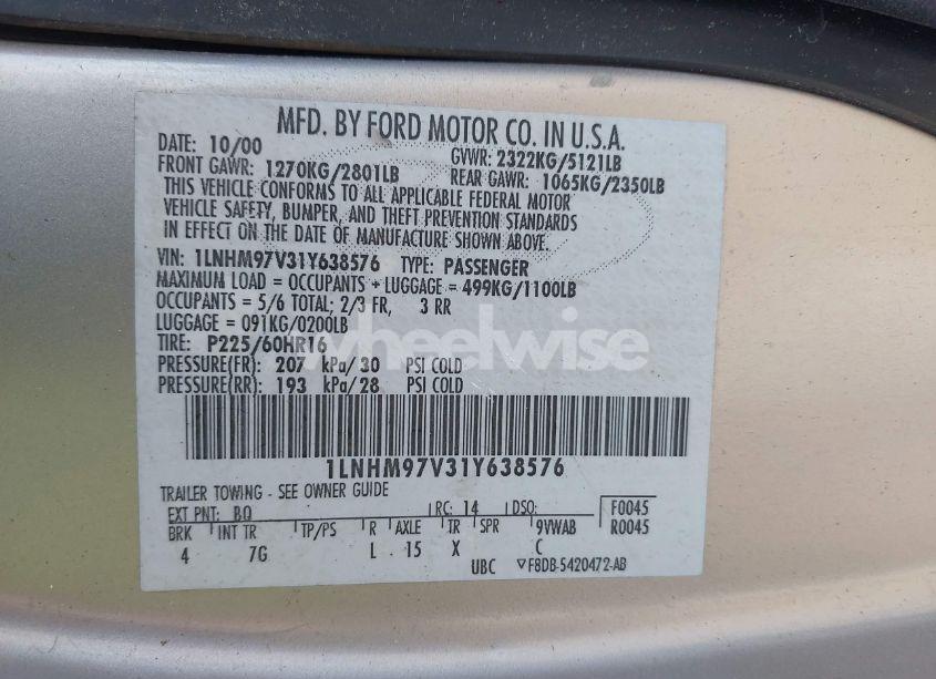 Photo 9 of 2001 Lincoln Continental (VIN 1LNHM97V31Y638576)