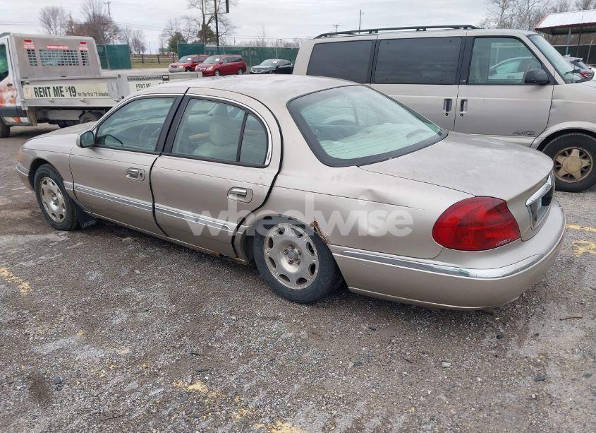 Photo 3 of 2002 Lincoln Continental (VIN 1LNHM97V32Y627465)