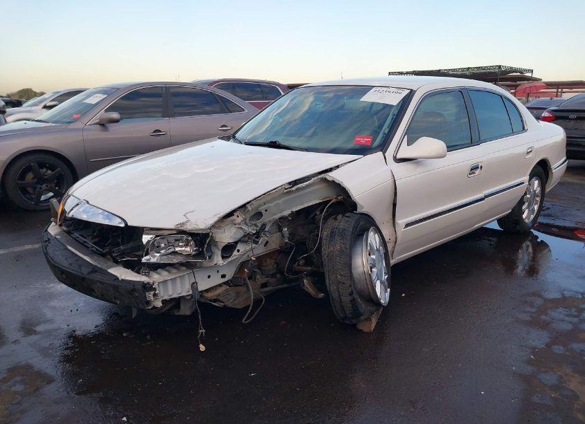 Photo 2 of 2000 Lincoln Continental (VIN 1LNHM97V3YY780002)